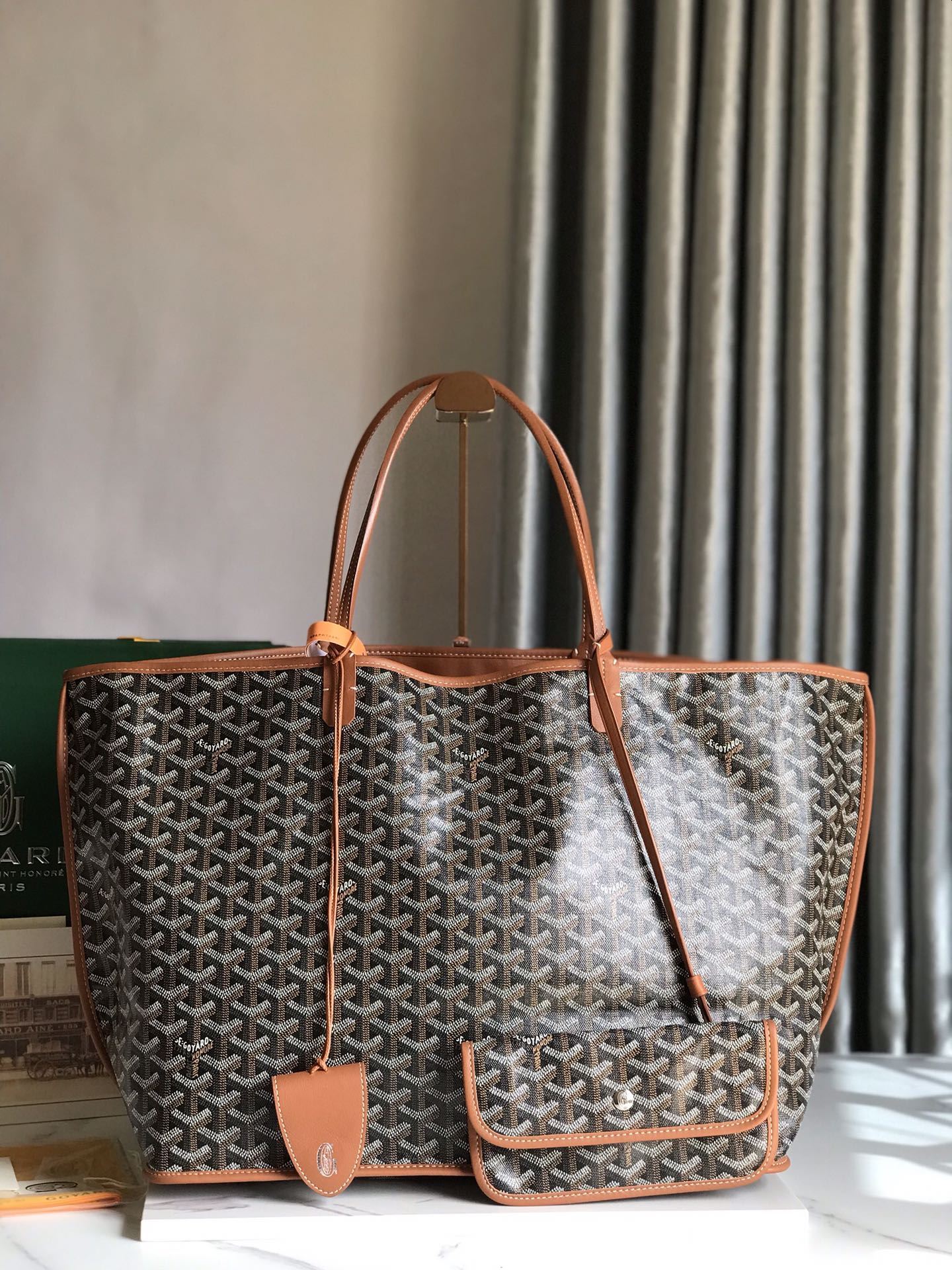 Goyard Shopping Bags